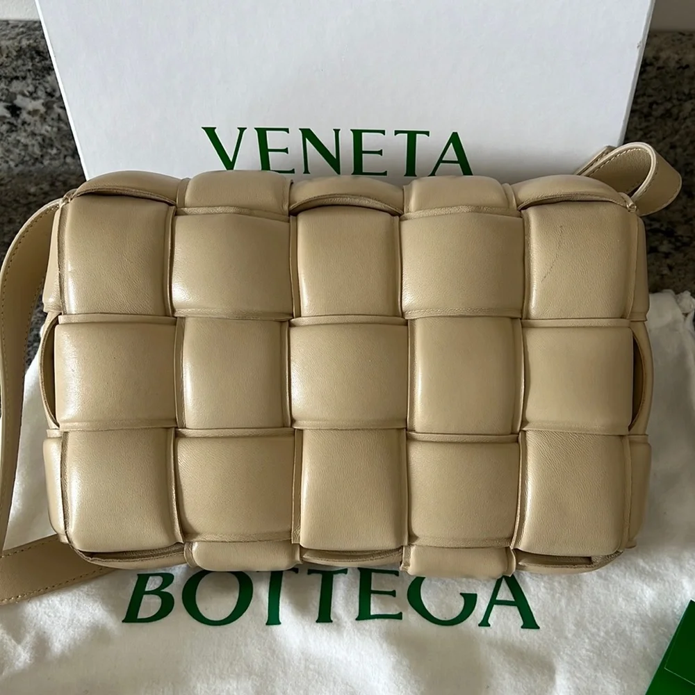 🎉Host Pick!🎉Bottega Veneta Padded Cassette Crossbody - Picture 3 of 16